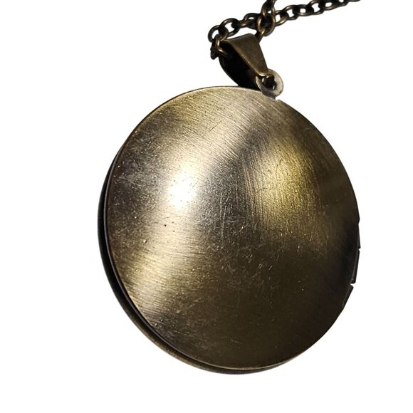 Vintage Bronze Round Locket Necklace Intricate Filigree Design - Picture 4 of 8